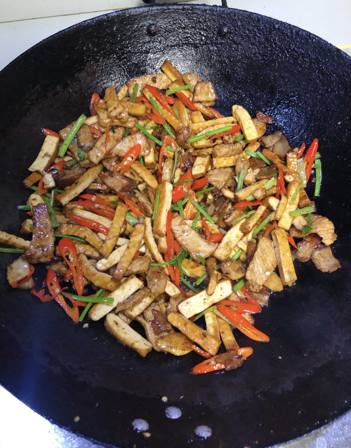 Stir-fried Pork with Celery and Smoked Tofu
