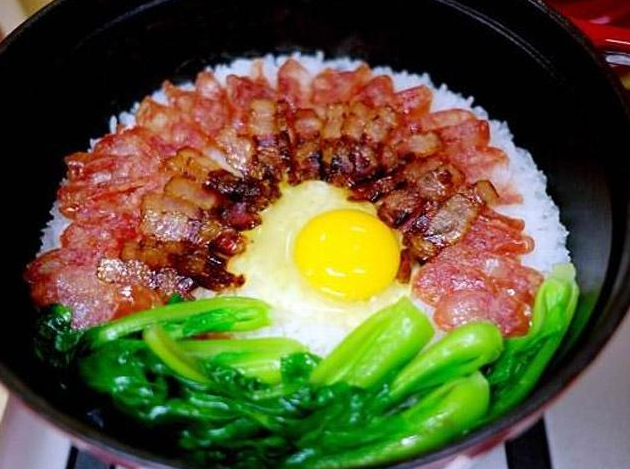 Microwave Sausage Claypot Rice