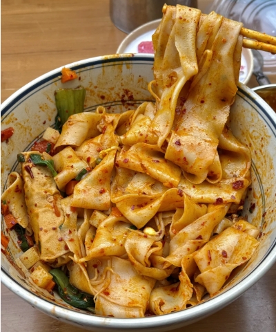 Shaanxi Oil-Splashed Noodles