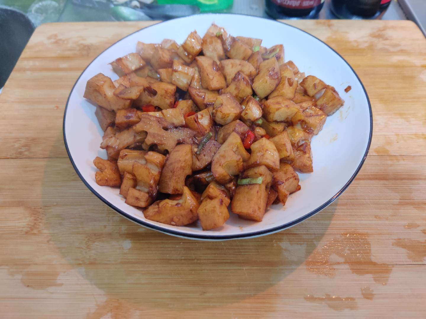 Finished Stir-fried Lotus Root Cubes